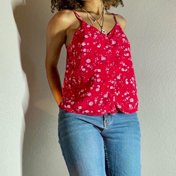 XS Old Navy Red Floral Button Up Tank Top - Picture 1 of 5